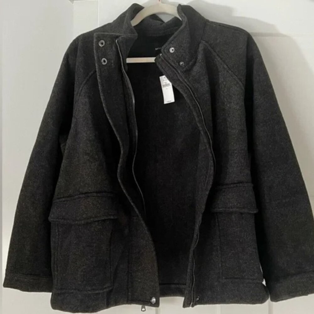 Banana Republic Brushed Short Jacket. - Picture 2 of 4